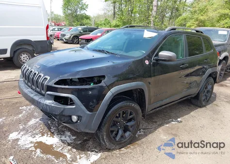 2016 Jeep Cherokee Trailhawk from USA, damaged, VIN 1C4PJMBS1GW226864